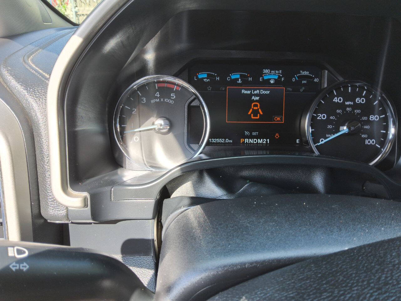 Used 2018 Ford F250 Lariat w/ Lariat Ultimate Package AWD/4WD image 18