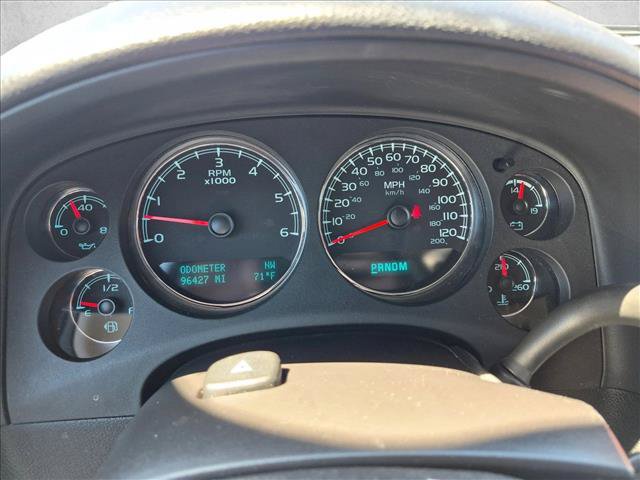 Used 2014 Chevrolet Suburban LTZ RWD image 12
