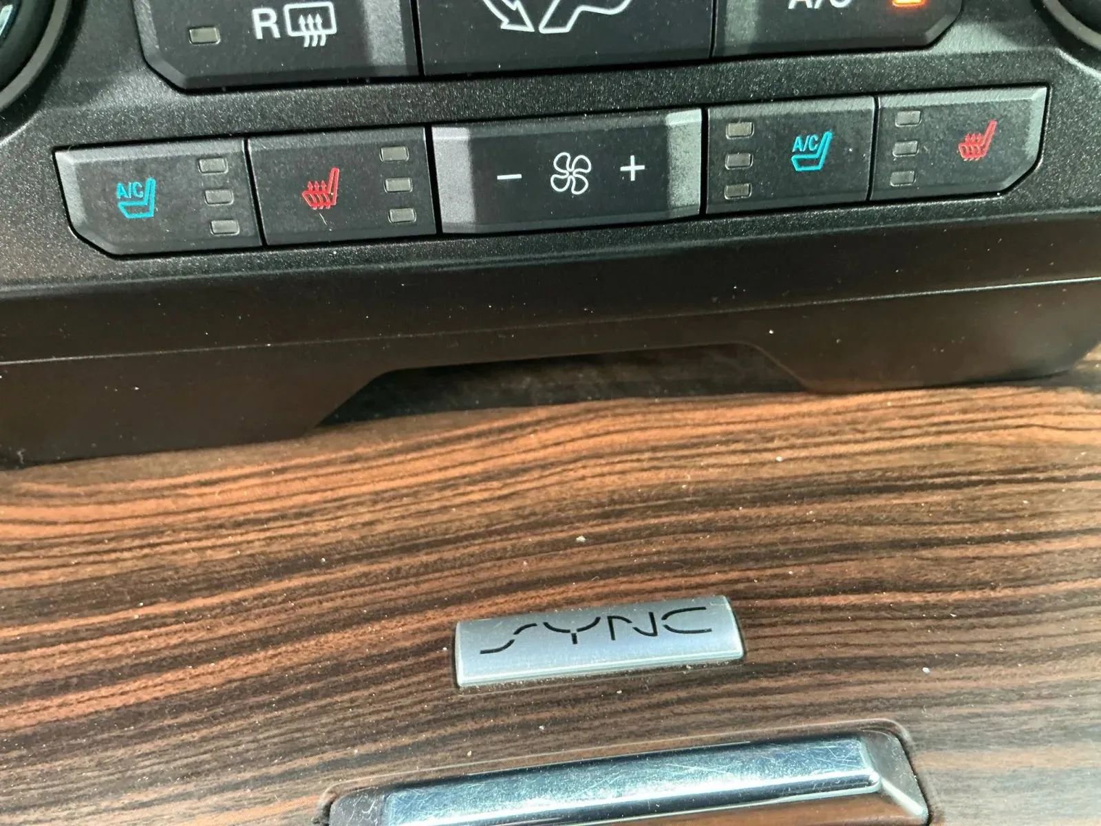 Used 2016 Ford F150 Lariat w/ Equipment Group 501A Mid image 29