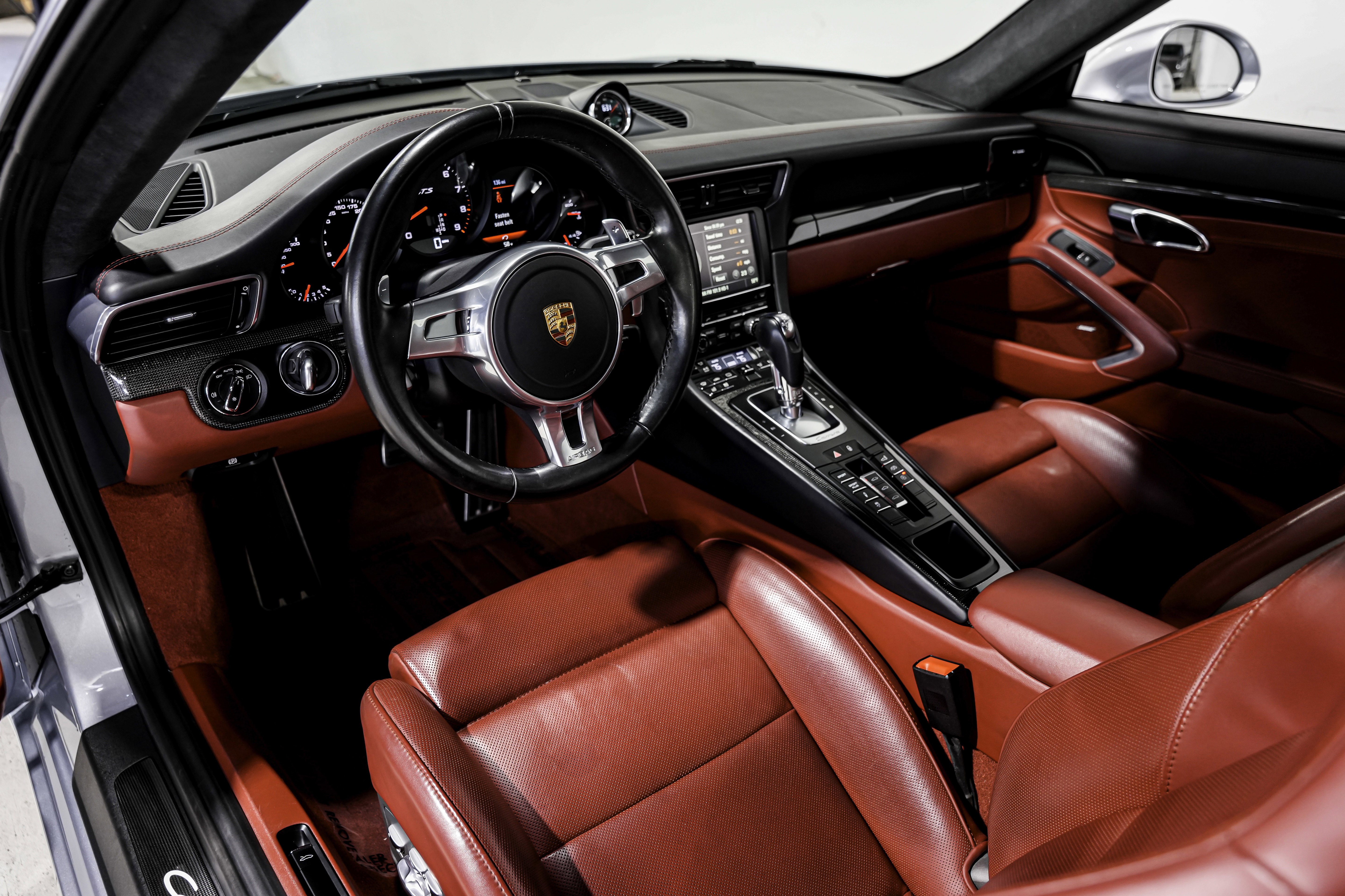 Used 2016 Porsche 911 Carrera GTS image 9