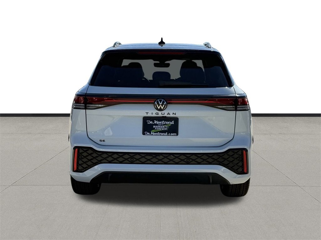 New 2026 Volkswagen Tiguan SE R-Line image 6