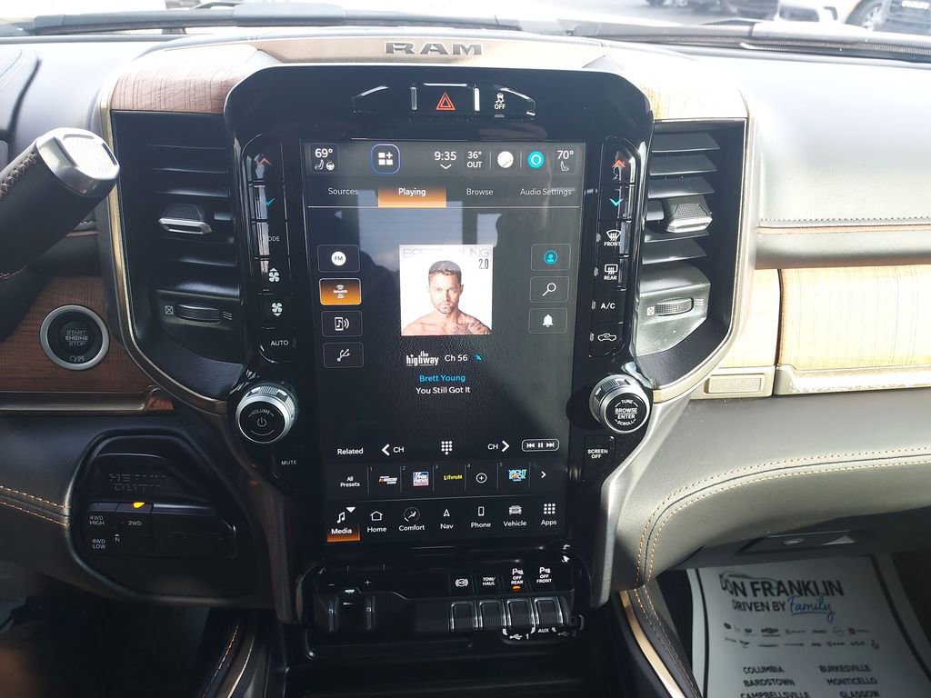 Used 2024 RAM 2500 Limited image 22