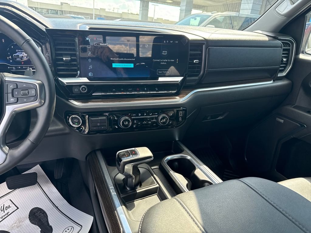 Used 2025 Chevrolet Silverado 1500 LT Trail Boss w/ Convenience Package II image 22
