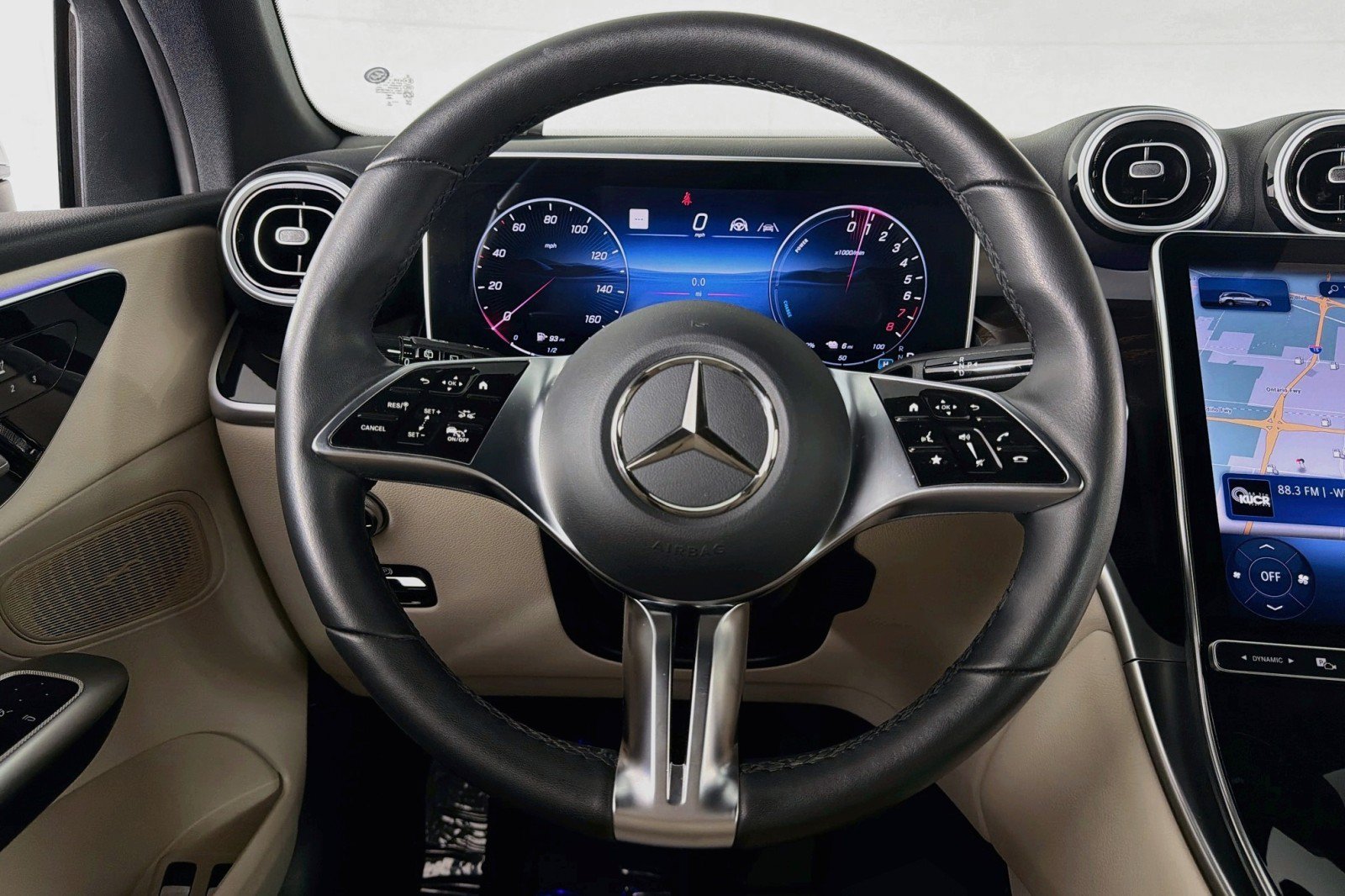 Certified 2025 Mercedes-Benz GLC 350e 4MATIC w/ Driver Assistance Package image 19