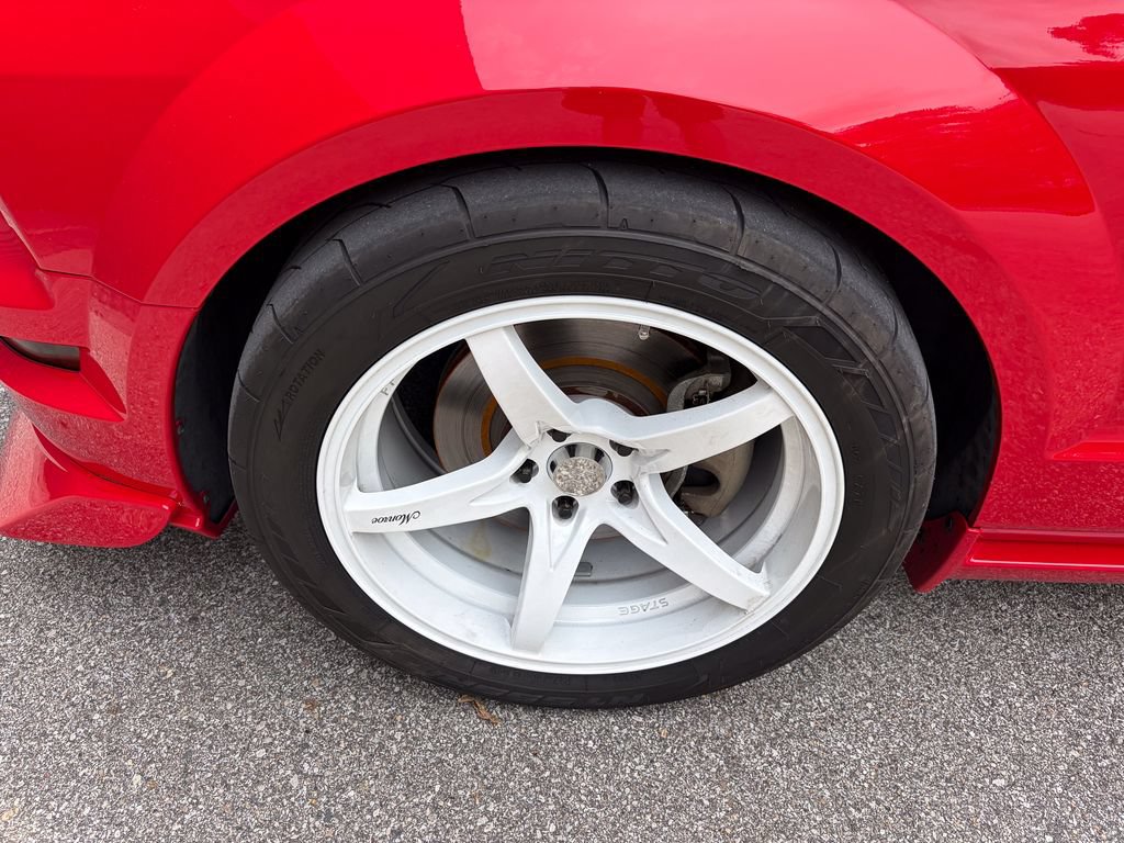 Used 2006 Ford Mustang GT RWD image 32