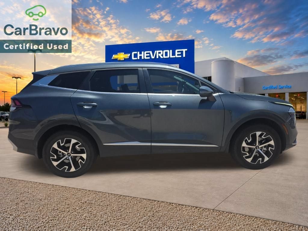 Used 2024 Kia Sportage EX AWD/4WD image 8
