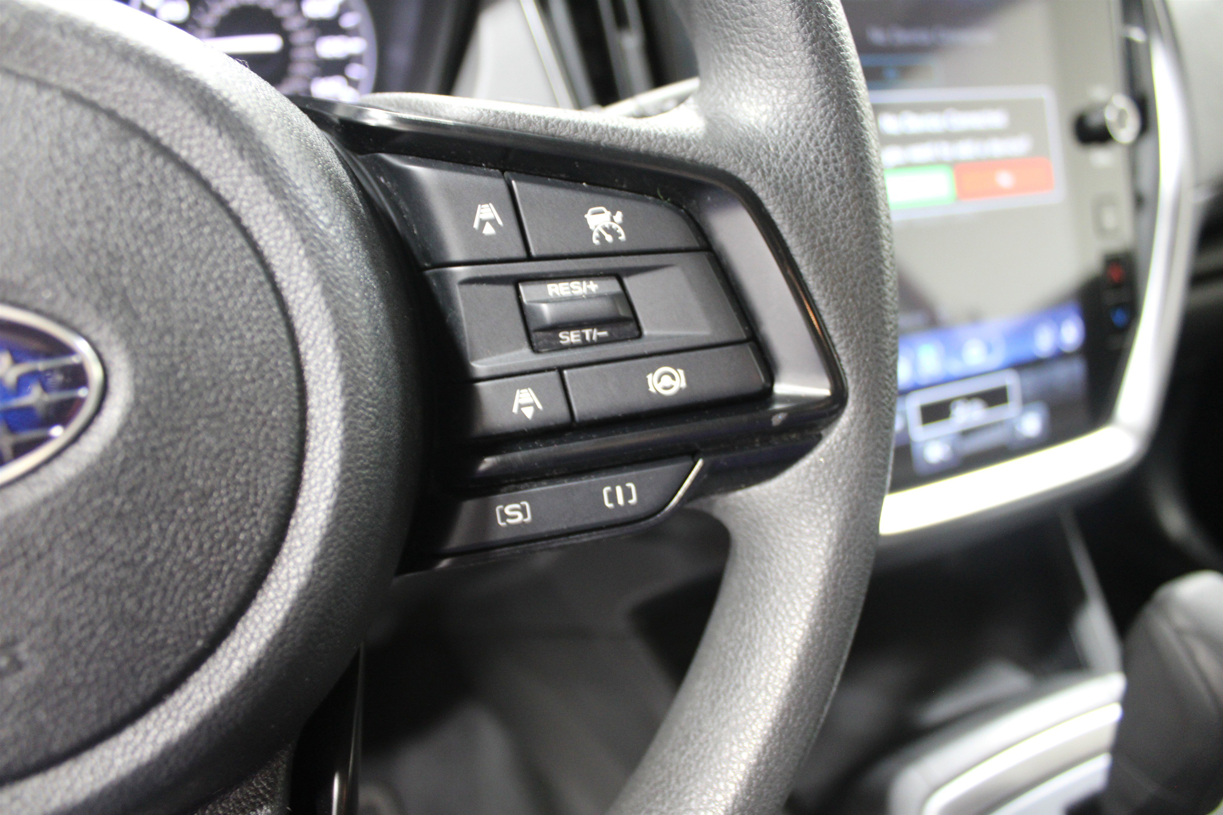 Used 2024 Subaru Crosstrek 2.0i Premium image 11