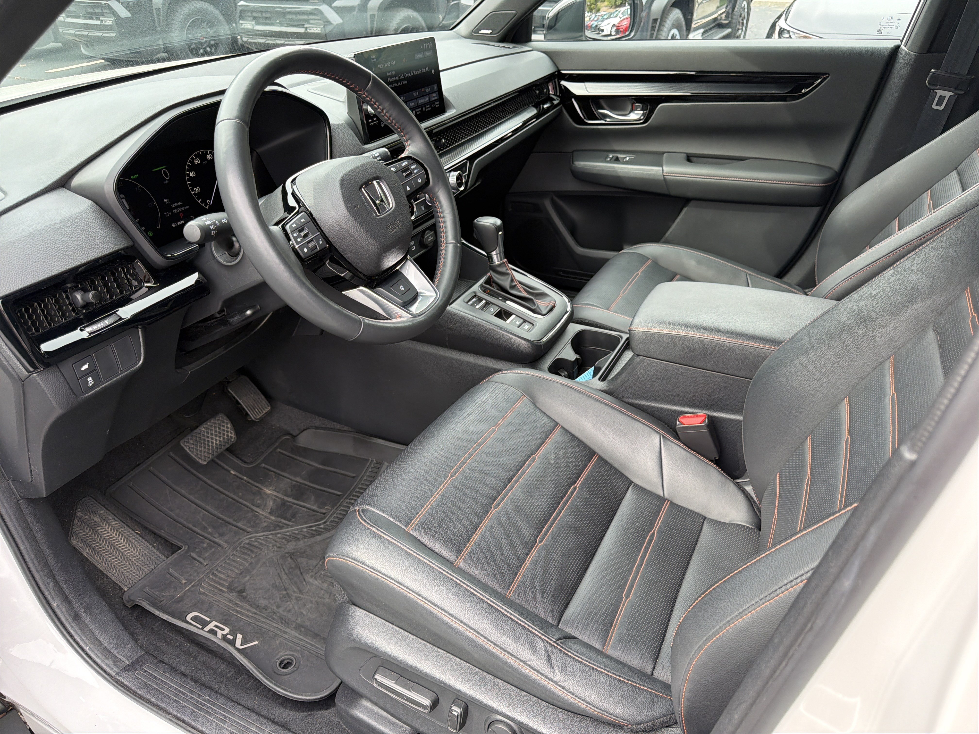 Used 2023 Honda CR-V Sport Touring image 9