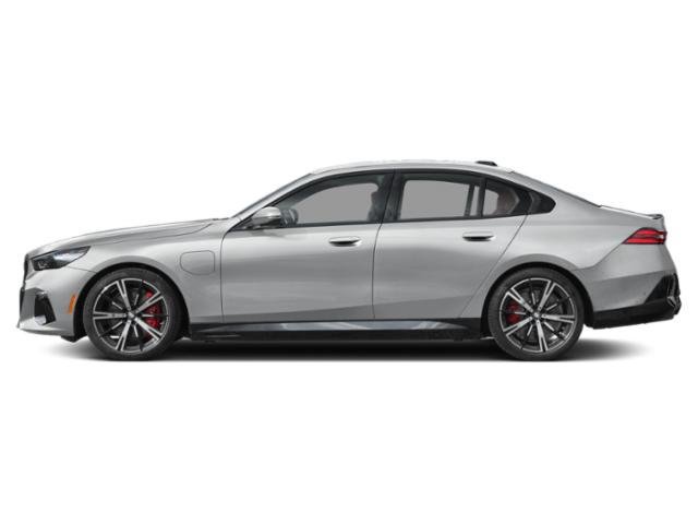 New 2027 BMW 550e xDrive AWD/4WD image 3