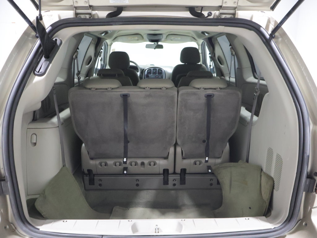 Used 2007 Dodge Grand Caravan SXT FWD image 4