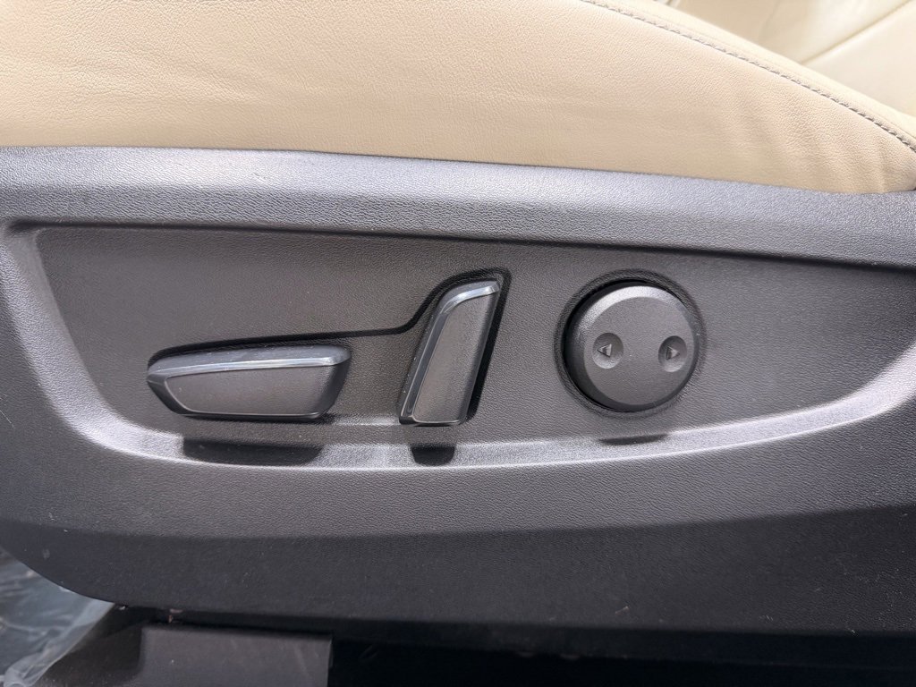 Used 2019 INFINITI QX50 Luxe w/ Cargo Package image 24