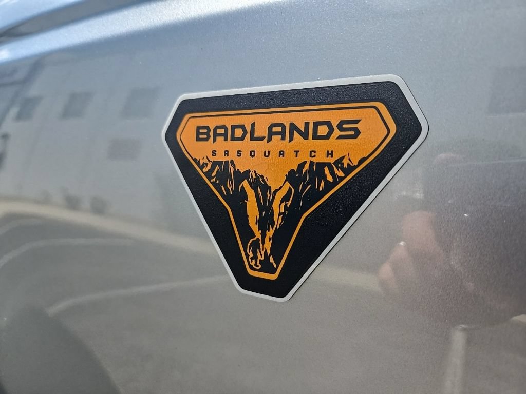 Used 2023 Ford Bronco Badlands w/ Sasquatch Package AWD/4WD image 25