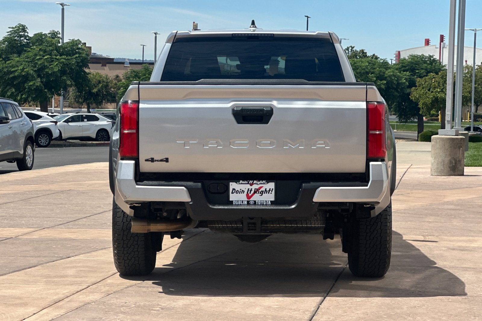 Used 2024 Toyota Tacoma TRD Off-Road AWD/4WD image 5