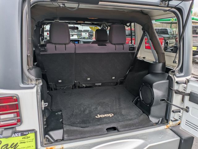 Used 2013 Jeep Wrangler Unlimited Sahara w/ Dual Top Group image 22