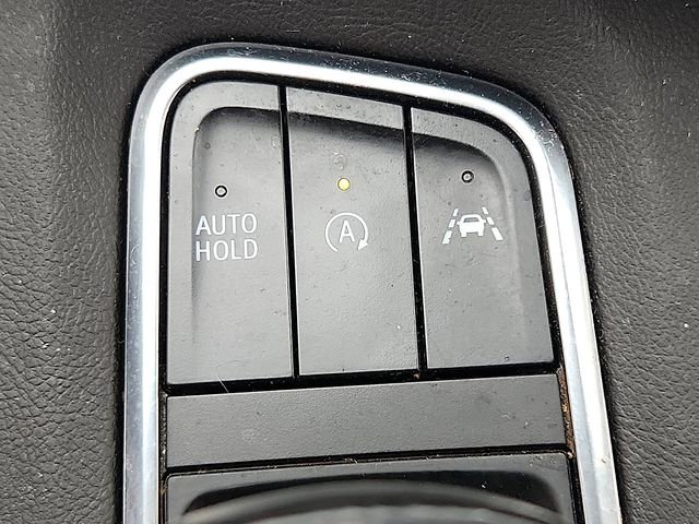 Used 2023 Cadillac Escalade Luxury image 22