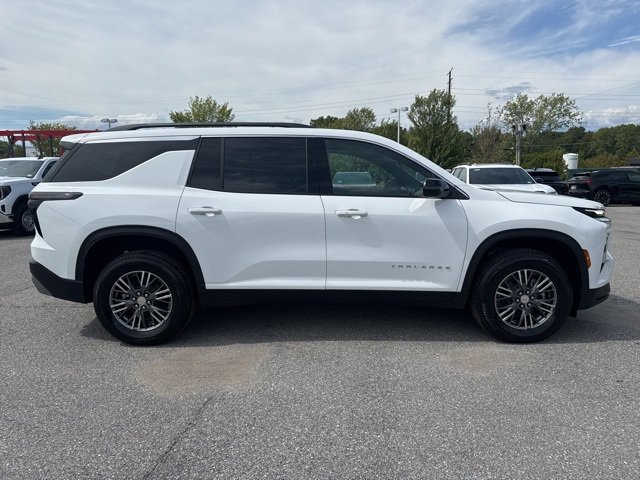 New 2026 Chevrolet Traverse LT w/ LPO, Floor Liner Package image 7