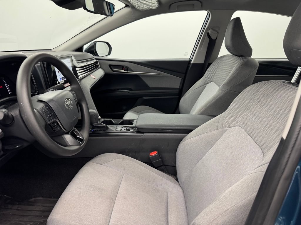 Used 2026 Toyota Camry LE w/ Convenience Package FWD image 9