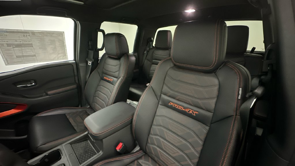 Certified 2025 Nissan Frontier PRO-4X w/ Pro Premium Package AWD/4WD image 9
