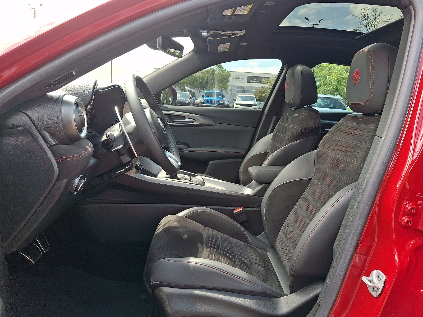 Used 2024 Alfa Romeo Tonale Ti w/ Active Assist Package AWD/4WD image 13