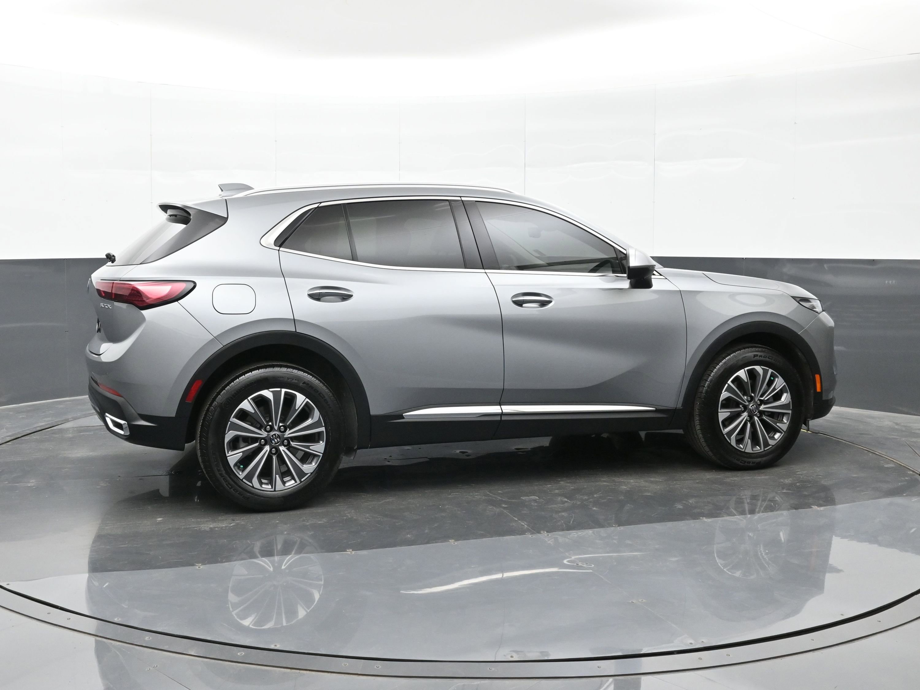 Used 2024 Buick Envision Preferred image 5