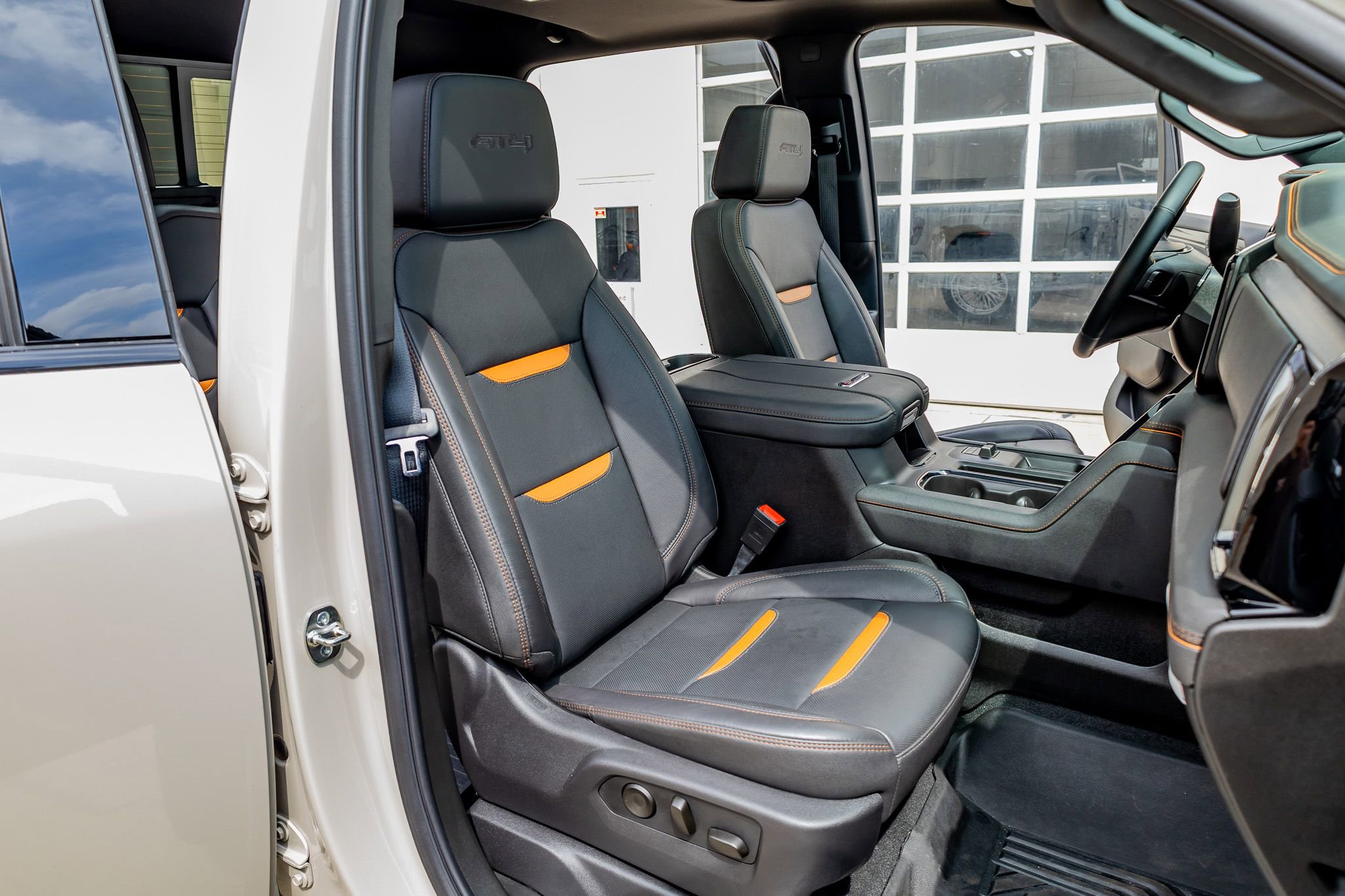 Used 2026 GMC Sierra 2500 AT4 w/ AT4 Premium Plus Package image 30