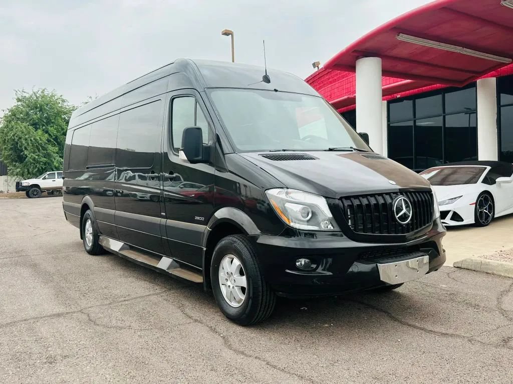 Used 2014 Mercedes-Benz Sprinter 2500 image 3