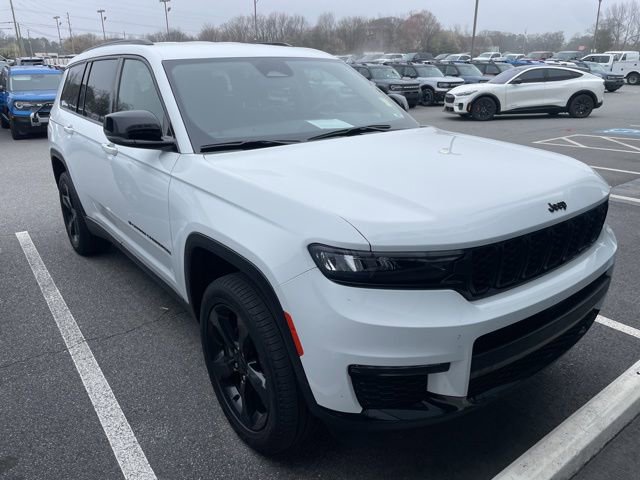 Used 2023 Jeep Grand Cherokee L Limited w/ Black Appearance Package image 2