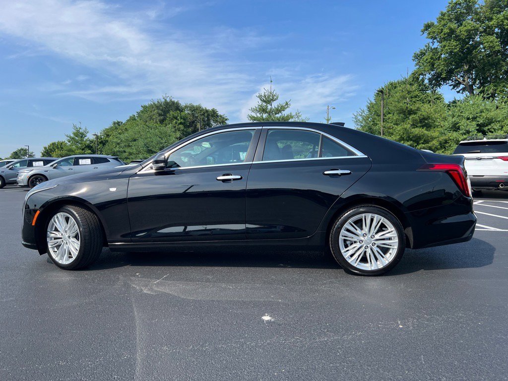 Used 2025 Cadillac CT4 Premium Luxury image 30