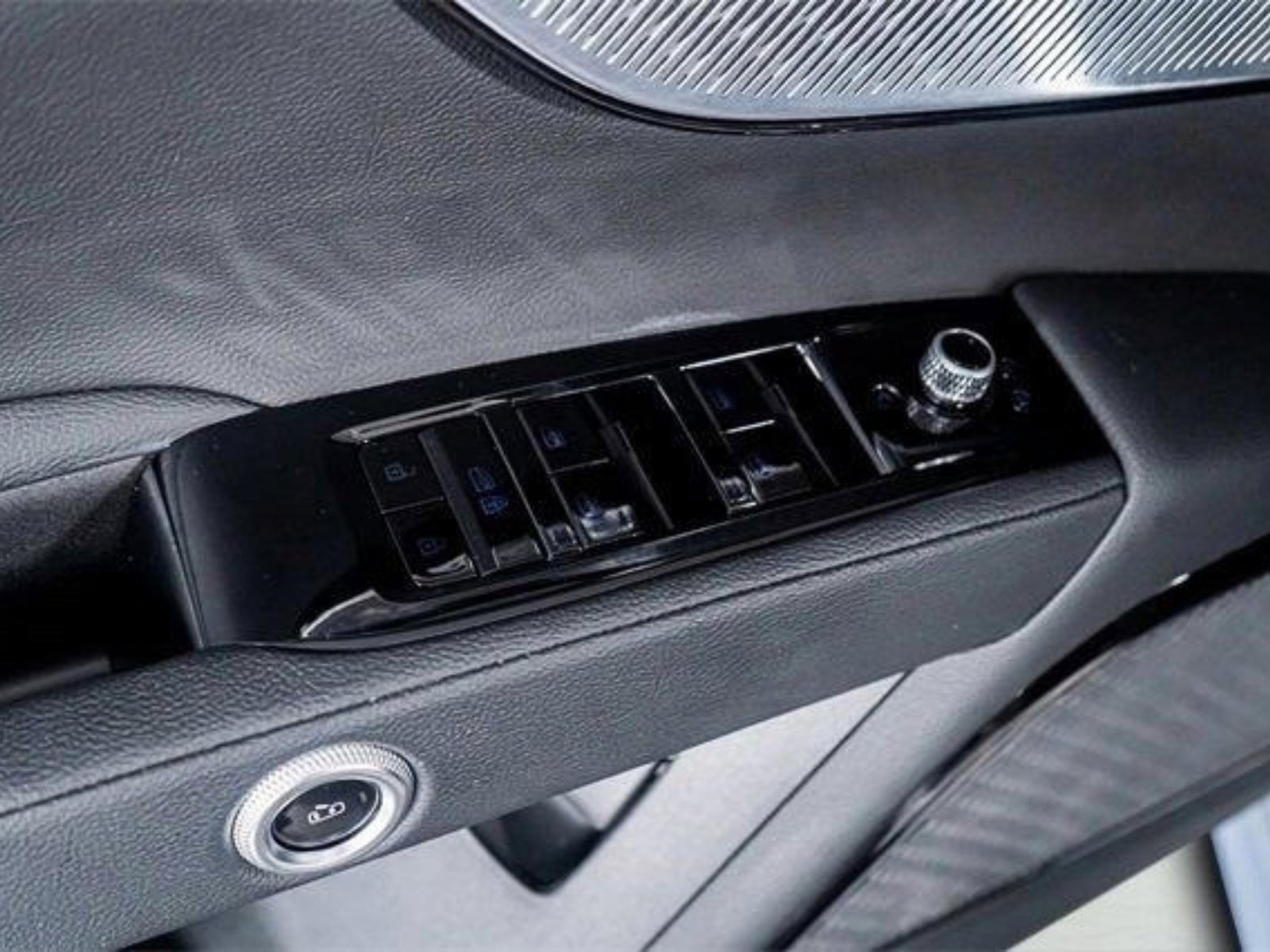 Used 2024 Maserati Grecale GT image 41