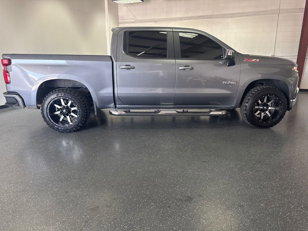 Used 2020 Chevrolet Silverado 1500 LT w/ Texas Edition image 3
