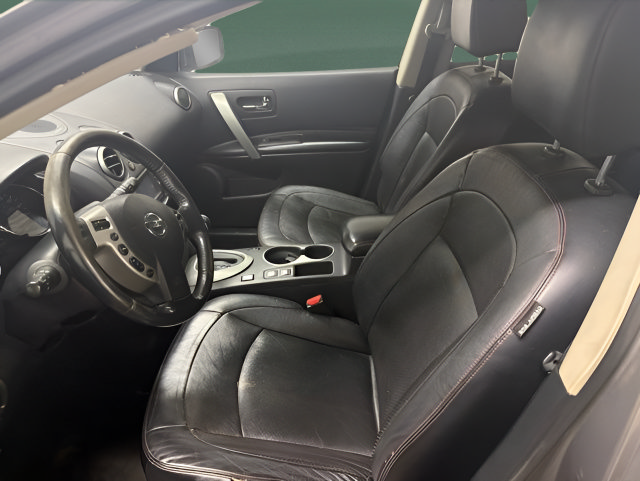Used 2012 Nissan Rogue SL AWD/4WD image 10