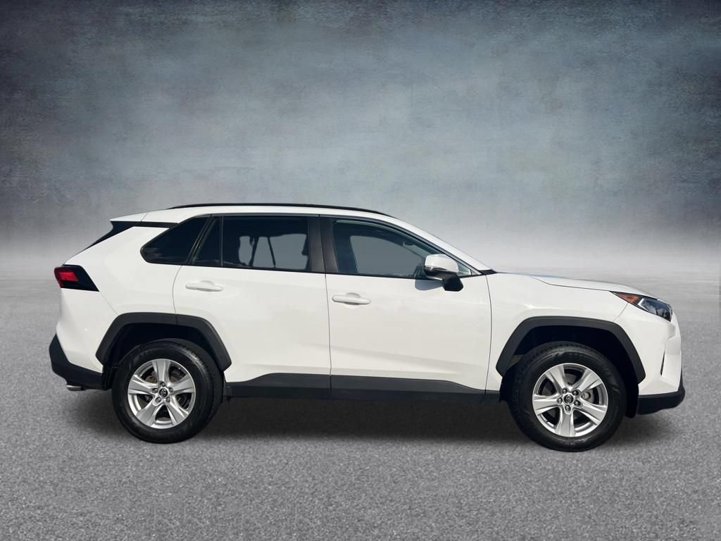Used 2019 Toyota RAV4 XLE w/ Convenience Package AWD/4WD image 2