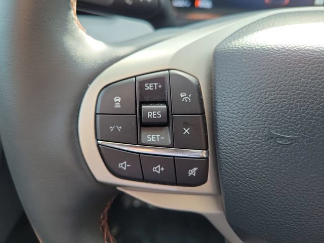 Used 2026 Ford Explorer Active RWD image 5