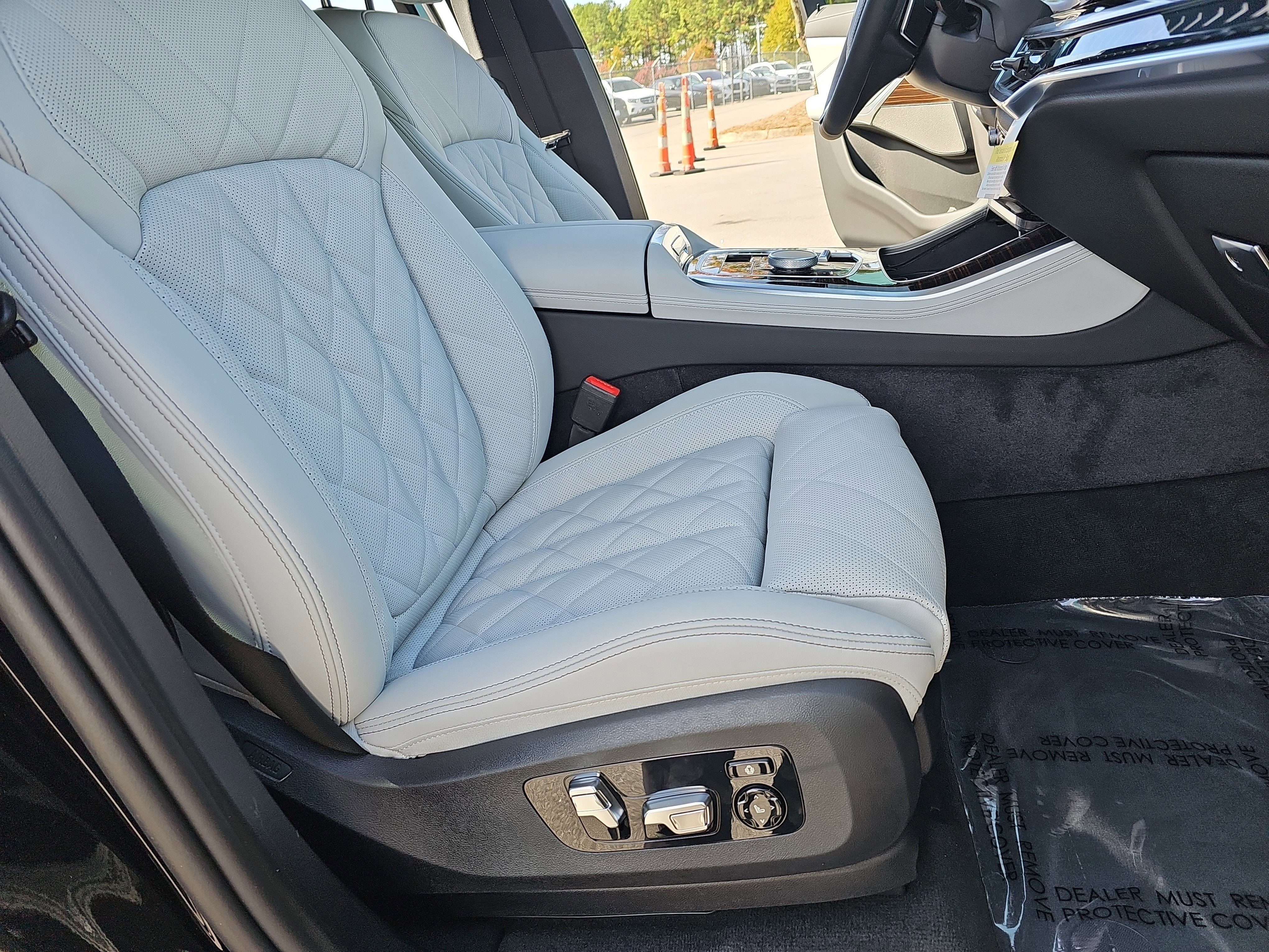 New 2026 BMW X5 xDrive40i w/ Climate Comfort Package image 10