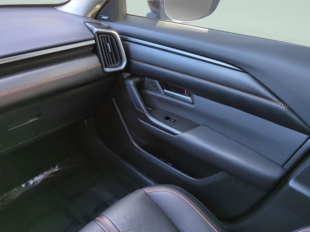 Used 2024 MAZDA CX-50 AWD 2.5 Turbo image 16