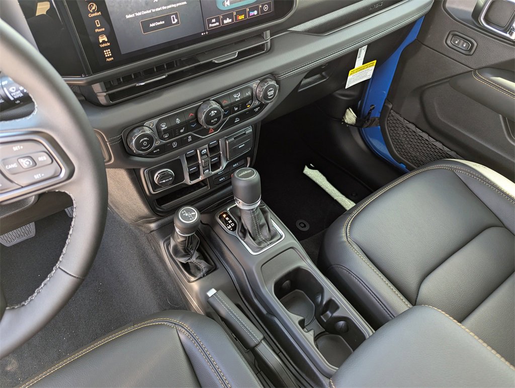 New 2025 Jeep Gladiator Sport image 27