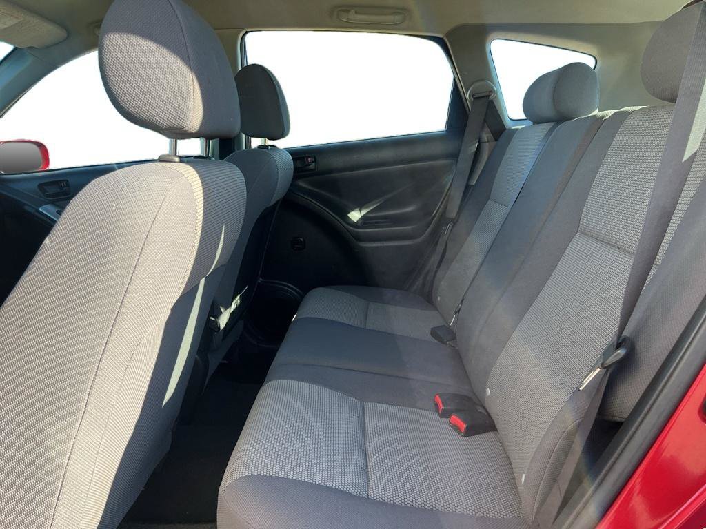 Used 2008 Pontiac Vibe w/ Preferred Package FWD image 7