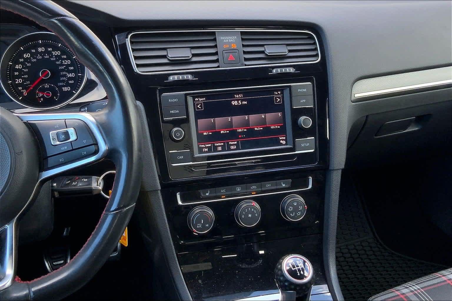 Used 2019 Volkswagen GTI S FWD image 15