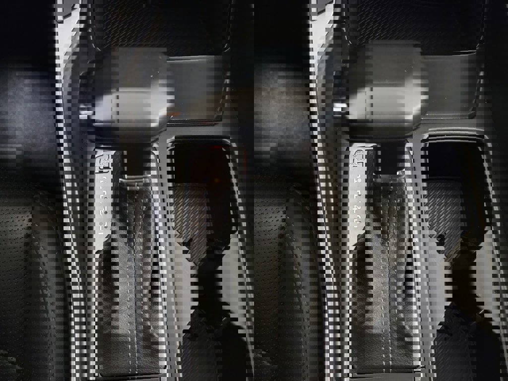 Used 2024 Kia Sorento S image 18