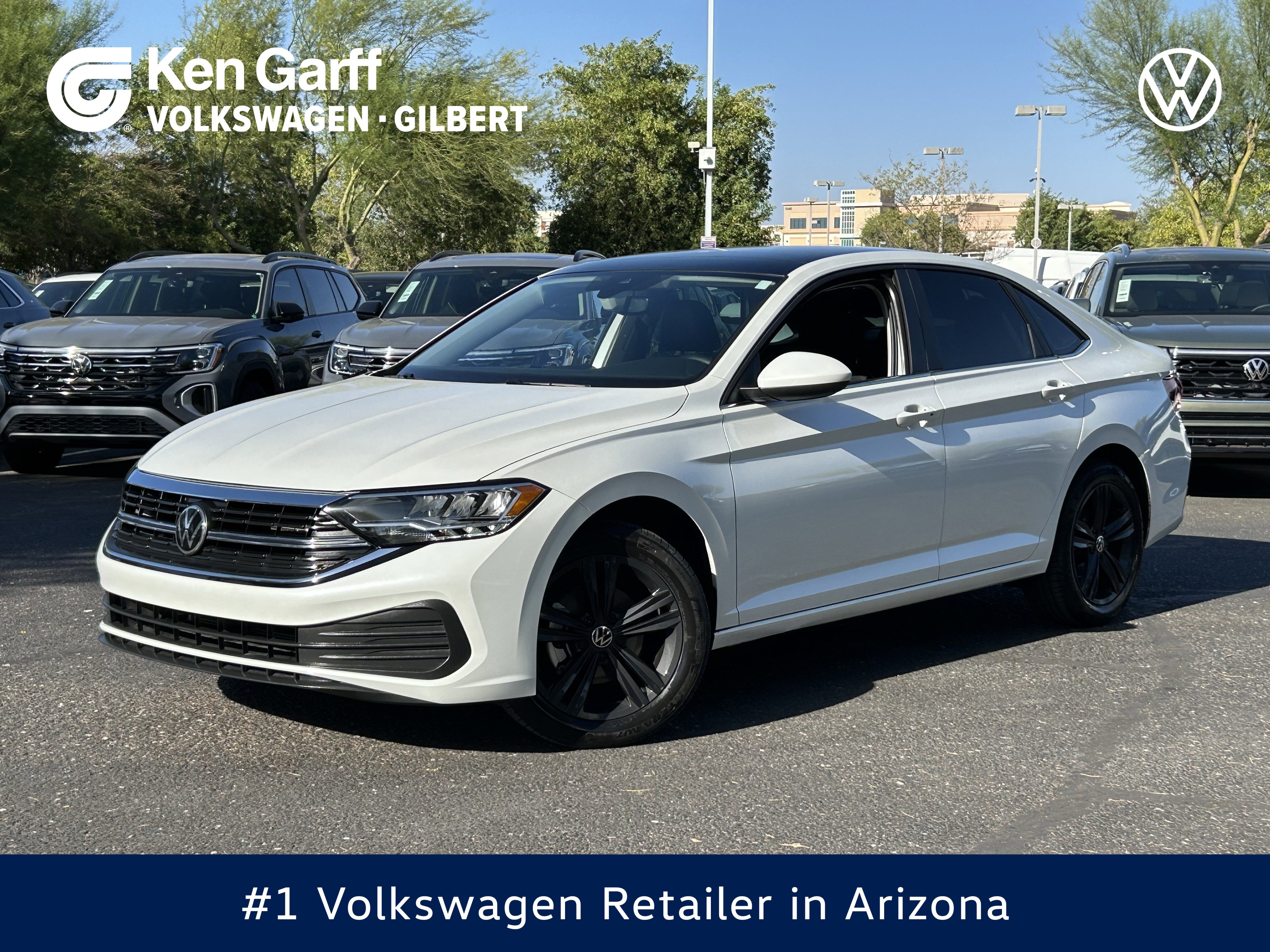 Used 2022 Volkswagen Jetta SE w/ Panoramic Sunroof Package FWD image 1