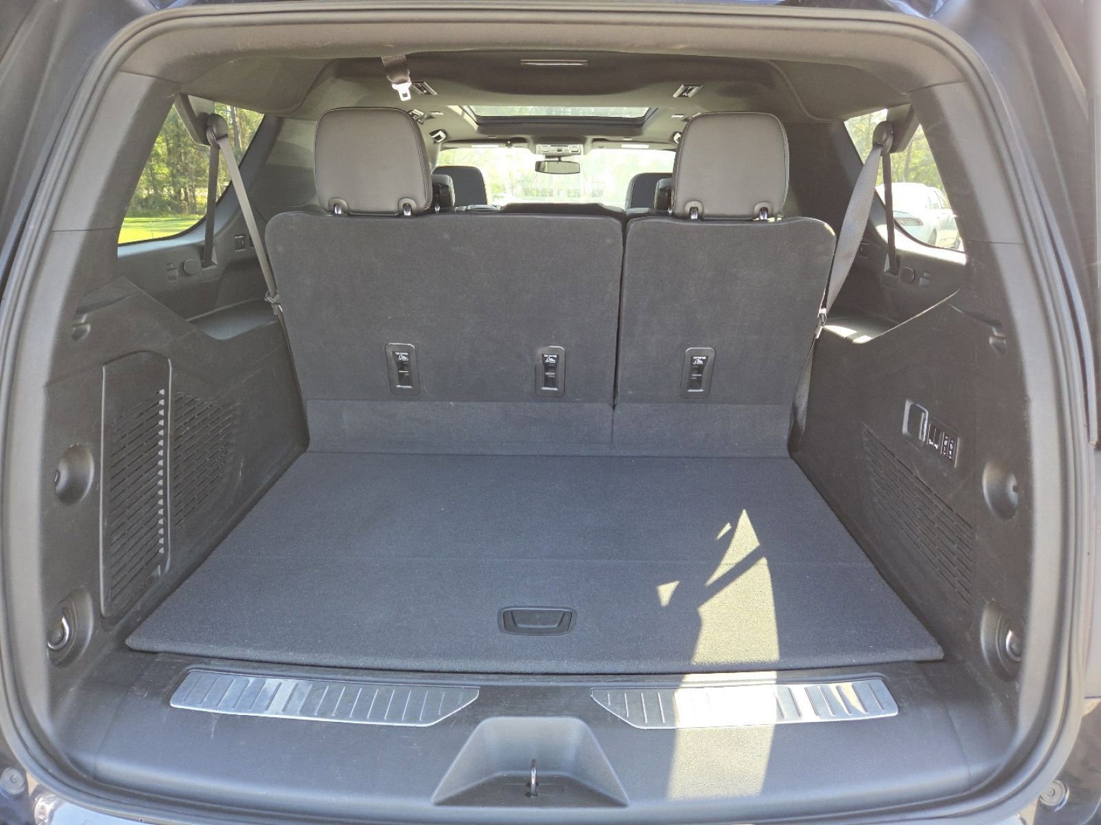 Used 2023 GMC Yukon XL AT4 w/ AT4 Premium Plus Package AWD/4WD image 26