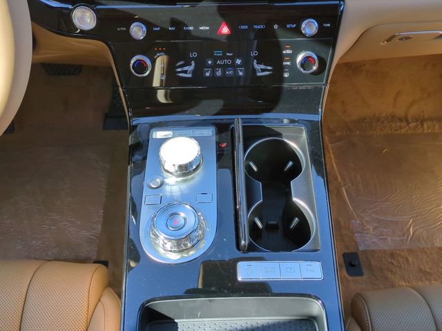 Certified 2025 Genesis G80 2.5T image 16