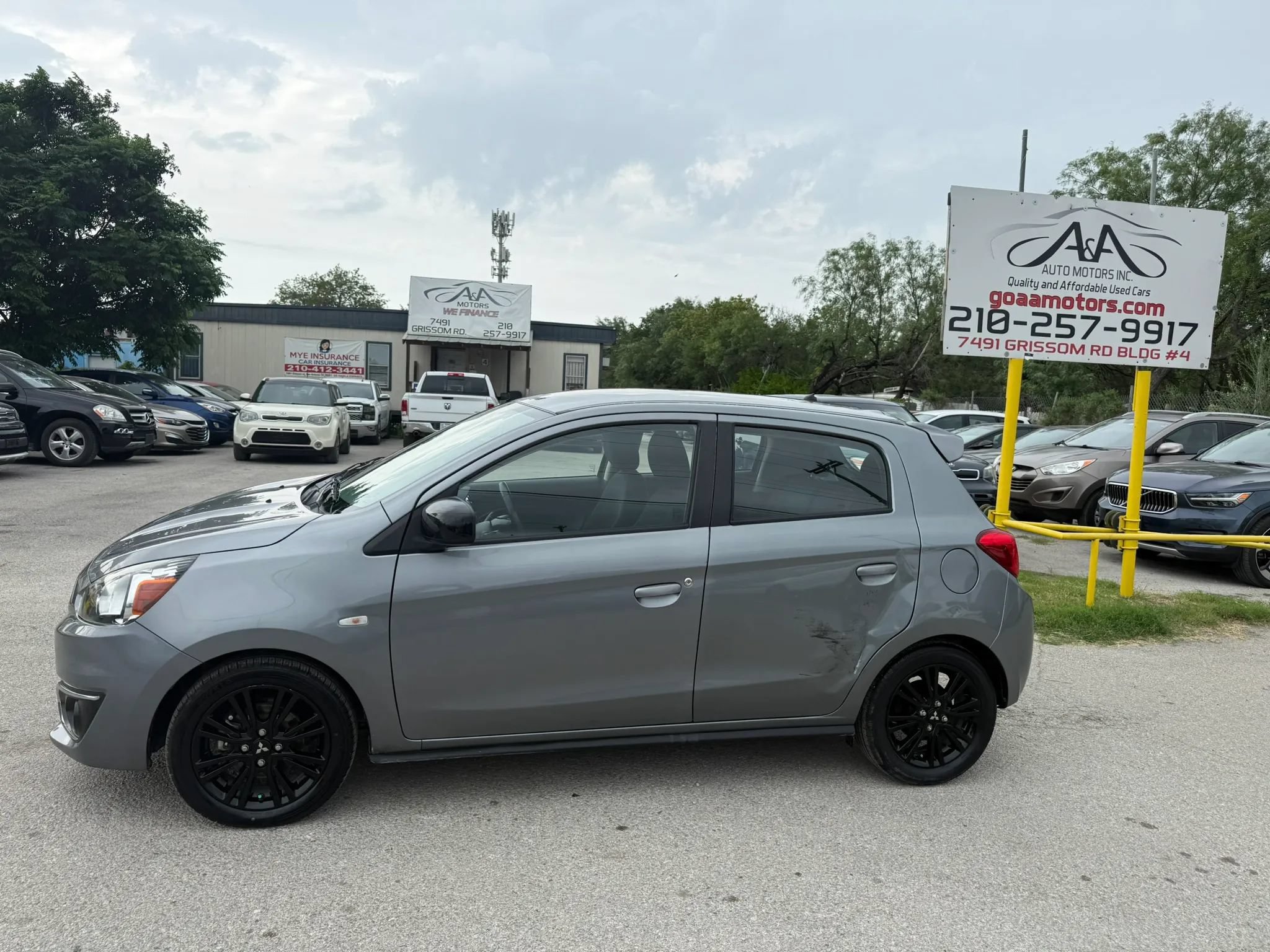 Used 2020 Mitsubishi Mirage LE FWD image 3