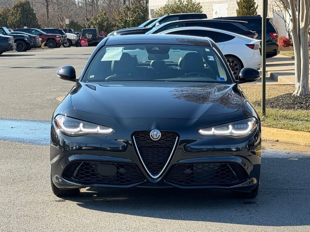 Used 2024 Alfa Romeo Giulia Ti image 4