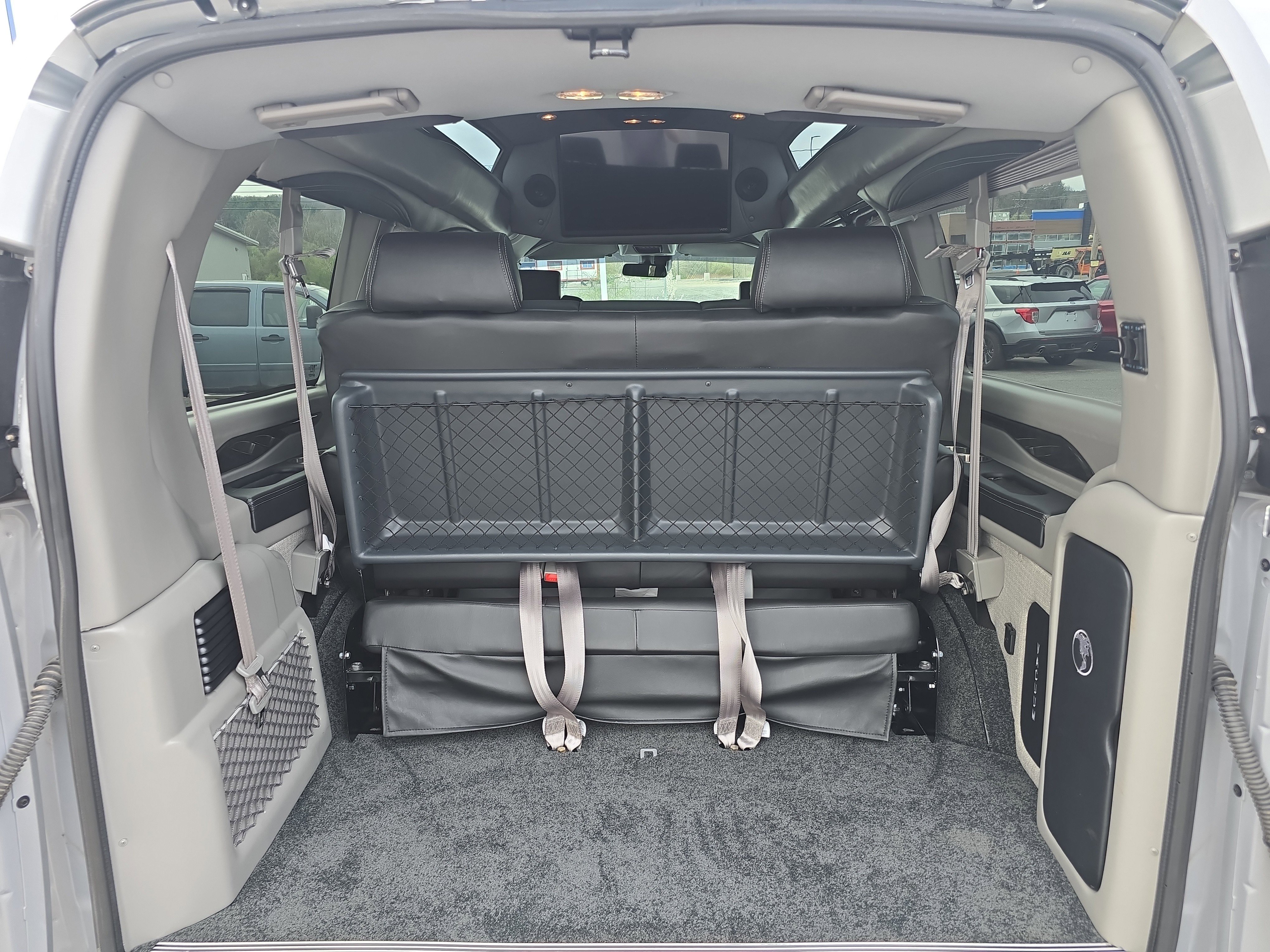Used 2021 Chevrolet Express 2500 LS w/ Enhanced Convenience Package RWD image 5