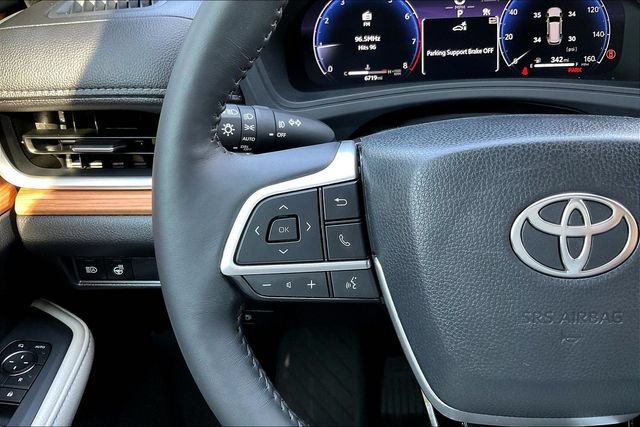 Used 2026 Toyota Grand Highlander FWD image 13