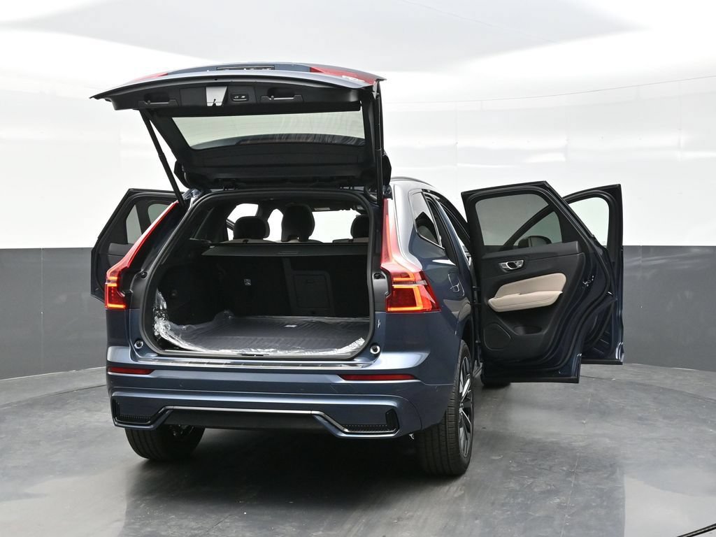 New 2026 Volvo XC60 T8 Plus w/ Climate Package AWD/4WD image 42