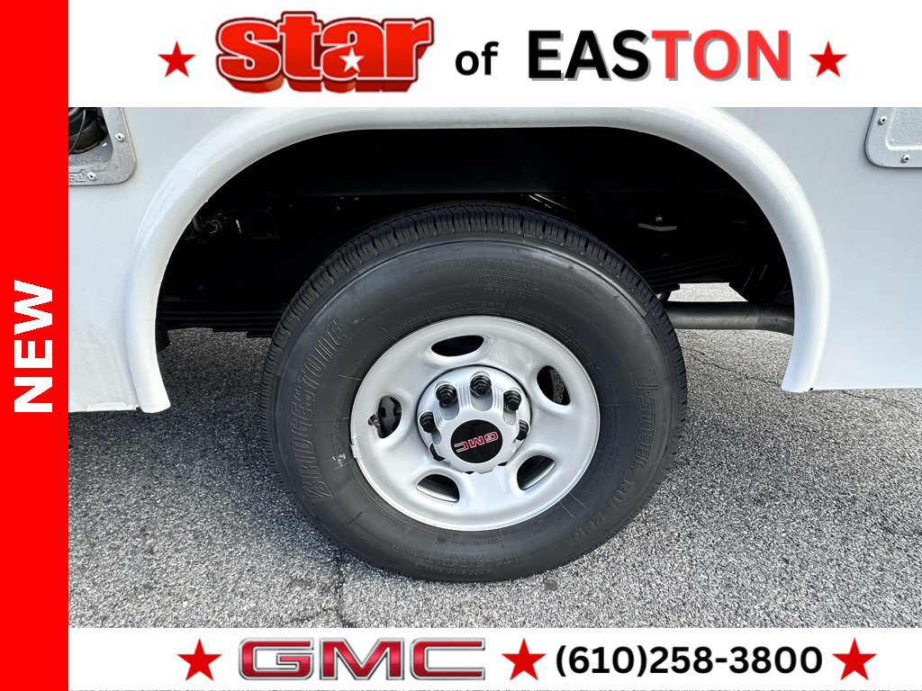 New 2025 GMC Savana 3500 w/ Power Convenience Package image 22