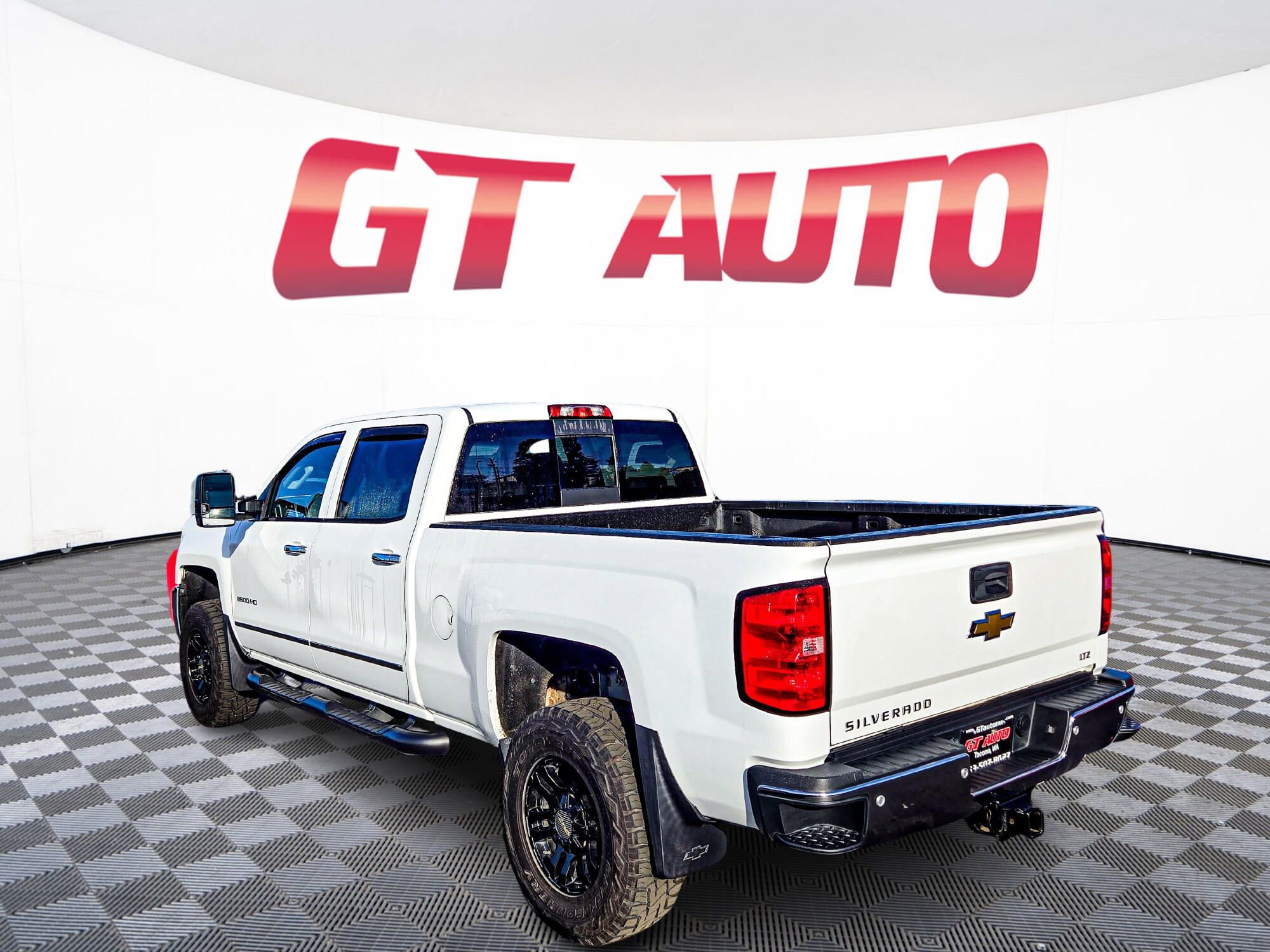 Used 2015 Chevrolet Silverado 2500 LTZ w/ Duramax Plus Package image 5