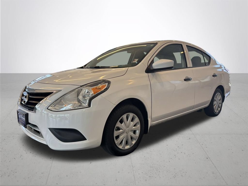 Used 2019 Nissan Versa S Plus FWD image 2